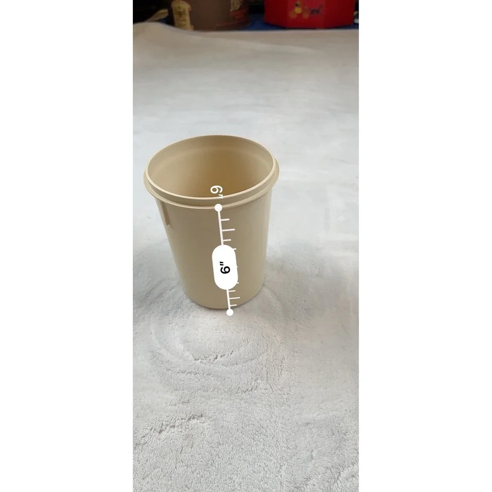 Eagle‎ Super Seal Vintage Tan Storage Container Microwave Safe Lid 5 Inch Wide